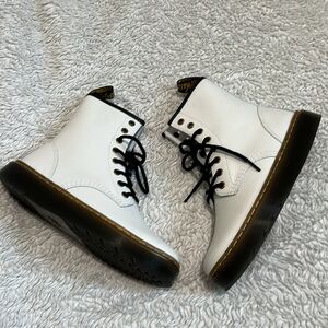 Dr. Martens Savala boots